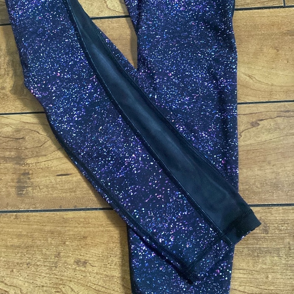 Lululemon patterned Leggings - Picture 5 of 7